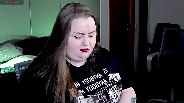 EMMA  CONNOR online show from 03/18/25, 12:19