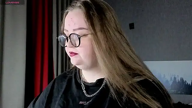 EMMA  CONNOR online show from 11/23/25, 05:50