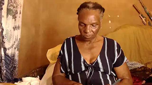 NaughtyGranny online show from 01/15/26, 06:00