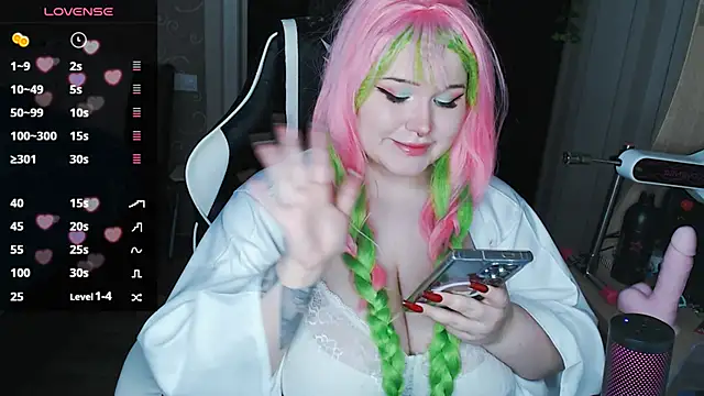 Snapshot of Mini_Mo chatting on 03/10/25, 11:01 Mini Mo online show from 03/10/25, 11:01