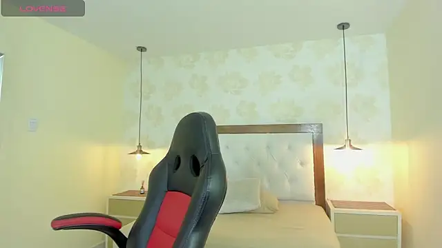 clarisKlein online show from 03/30/26, 03:52