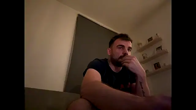 Snapshot of mrbigballs chatting on 11/02/25, 08:36 mrbigballs online show from 11/02/25, 08:36