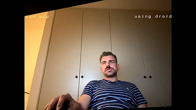 Snapshot of mrbigballs chatting on 09/26/25, 09:32 mrbigballs online show from 09/26/25, 09:32