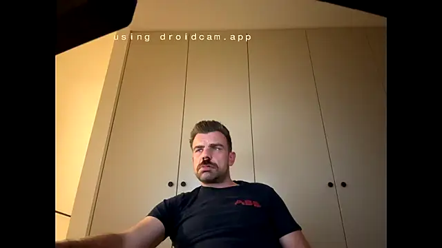 Snapshot of mrbigballs chatting on 10/10/25, 08:42 mrbigballs online show from 10/10/25, 08:42