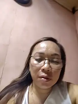 Snapshot of asianwet4u chatting on 03/04/26, 04:20 asianwet4u online show from 03/04/26, 04:20