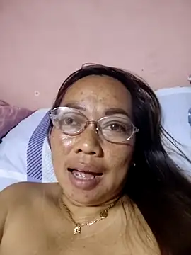 Snapshot of asianwet4u chatting on 01/11/26, 03:57 asianwet4u online show from 01/11/26, 03:57