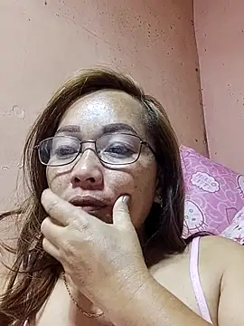 asianwet4u online show from 10/04/25, 04:08