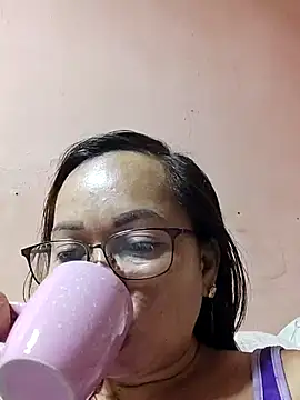 Snapshot of asianwet4u chatting on 02/27/26, 02:45 asianwet4u online show from 02/27/26, 02:45