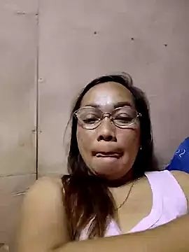 Snapshot of asianwet4u chatting on 01/11/26, 04:03 asianwet4u online show from 01/11/26, 04:03