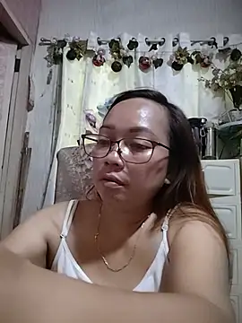 Snapshot of asianwet4u chatting on 06/16/26, 06:46 asianwet4u online show from 06/16/26, 06:46