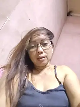 Snapshot of asianwet4u chatting on 02/13/26, 03:45 asianwet4u online show from 02/13/26, 03:45