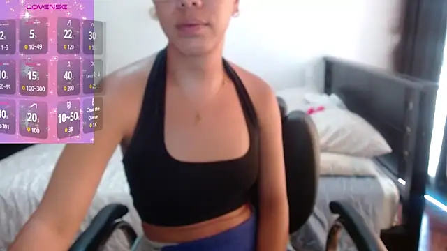 Snapshot of sensual_nataliee chatting on 05/26/26, 03:21 sensual nataliee online show from 05/26/26, 03:21