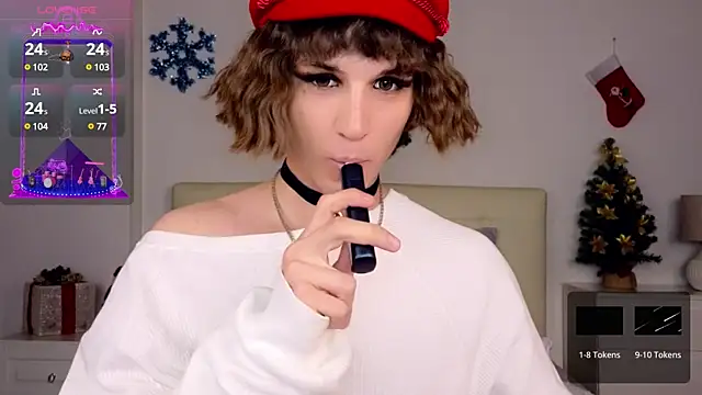 Snapshot of HelenSpellman chatting on 12/23/24, 02:50 HelenSpellman online show from 12/23/24, 02:50