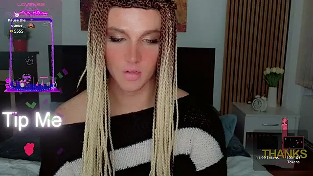Snapshot of HelenSpellman chatting on 06/15/26, 08:08 HelenSpellman online show from 06/15/26, 08:08