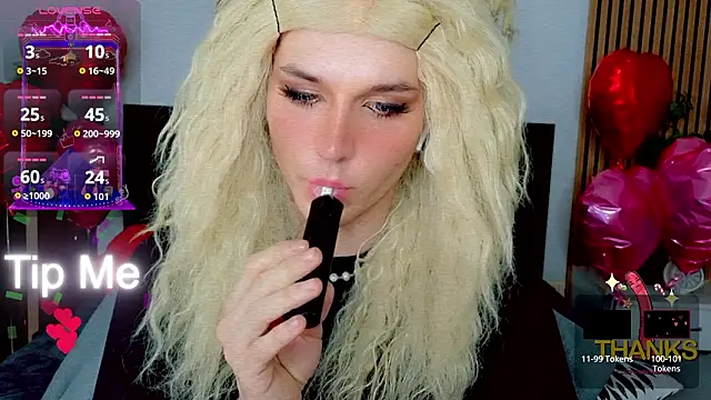 Snapshot of HelenSpellman chatting on 02/16/26, 03:16 HelenSpellman online show from 02/16/26, 03:16