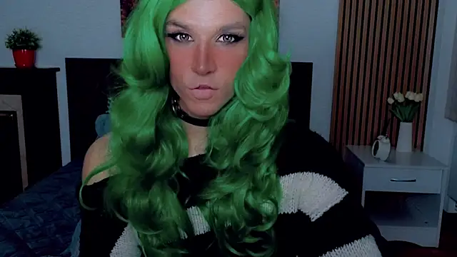 Snapshot of HelenSpellman chatting on 07/01/26, 12:00 HelenSpellman online show from 07/01/26, 12:00