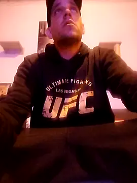 Codymc89 online show from 10/21/25, 08:19