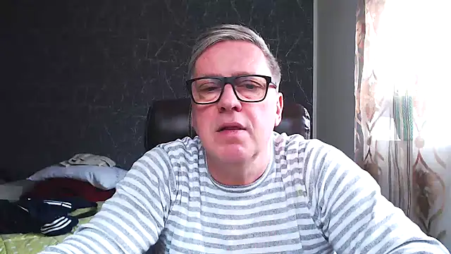 Snapshot of RobertStripX chatting on 02/01/25, 10:37 RobertStripX online show from 02/01/25, 10:37