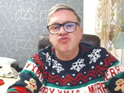 Snapshot of RobertStripX chatting on 12/26/24, 01:54 RobertStripX online show from 12/26/24, 01:54