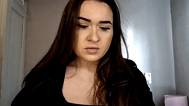 avajade online show from 11/17/25, 11:03