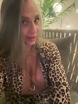 Snapshot of Alimela chatting on 07/11/26, 11:38 Alimela online show from 07/11/26, 11:38