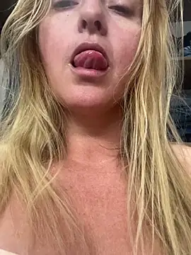 moniquerainx online show from 03/08/26, 02:53