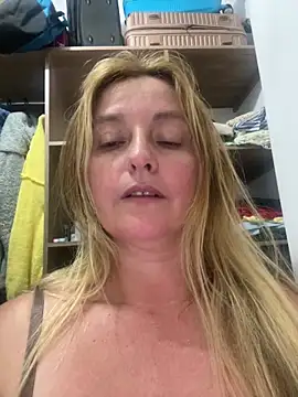 moniquerainx online show from 03/28/26, 03:18