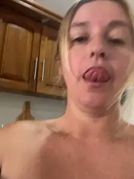 moniquerainx online show from 03/03/26, 03:08