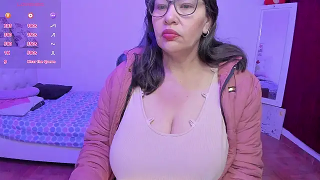 esmeralda milf online show from 04/15/26, 01:04