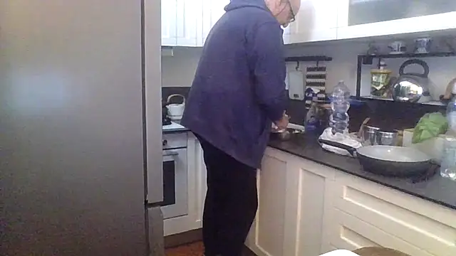 ANONIMO7735 online show from 10/24/25, 09:52