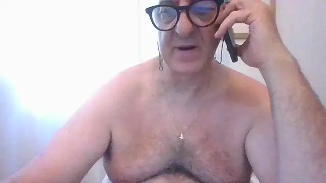 Snapshot of ANONIMO7735 chatting on 07/14/26, 10:43 ANONIMO7735 online show from 07/14/26, 10:43
