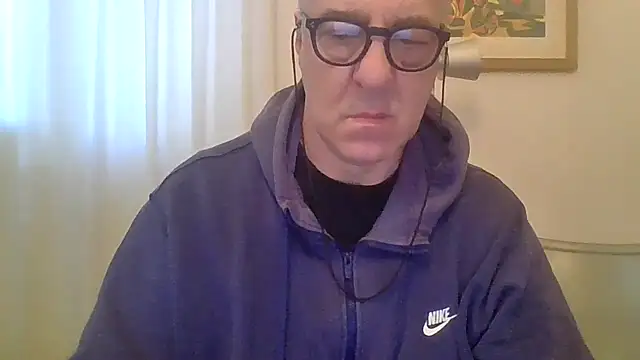 Snapshot of ANONIMO7735 chatting on 03/11/26, 06:40 ANONIMO7735 online show from 03/11/26, 06:40