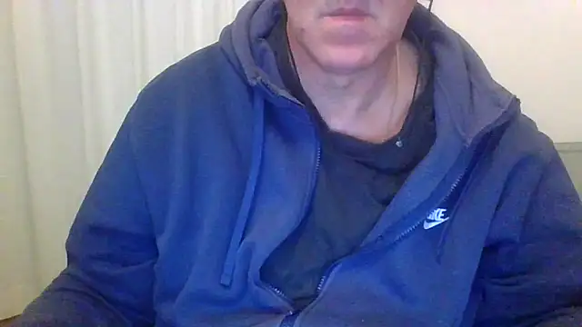 ANONIMO7735 online show from 11/04/25, 05:50