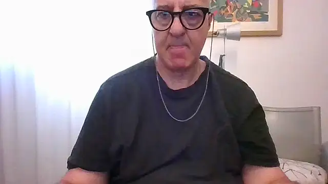 Snapshot of ANONIMO7735 chatting on 06/13/26, 05:00 ANONIMO7735 online show from 06/13/26, 05:00