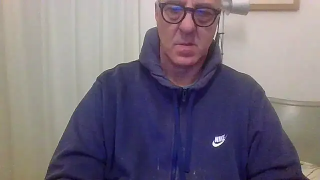 Snapshot of ANONIMO7735 chatting on 03/16/26, 06:10 ANONIMO7735 online show from 03/16/26, 06:10