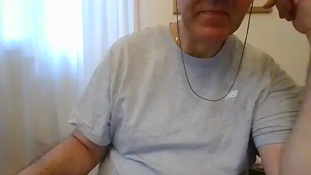 Snapshot of ANONIMO7735 chatting on 06/12/26, 05:16 ANONIMO7735 online show from 06/12/26, 05:16