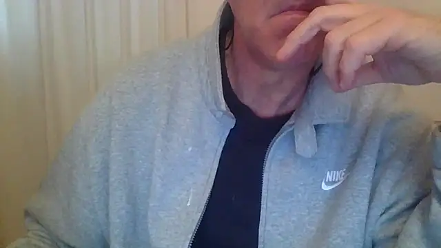 Snapshot of ANONIMO7735 chatting on 04/13/26, 04:55 ANONIMO7735 online show from 04/13/26, 04:55