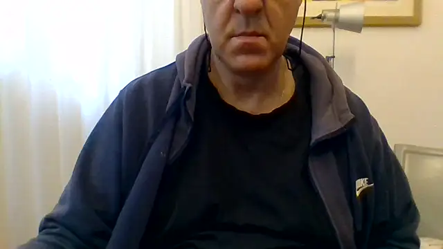 ANONIMO7735 online show from 05/16/26, 04:44