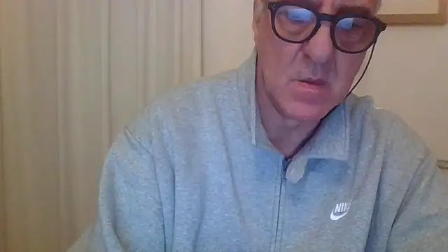 Snapshot of ANONIMO7735 chatting on 03/25/26, 06:29 ANONIMO7735 online show from 03/25/26, 06:29