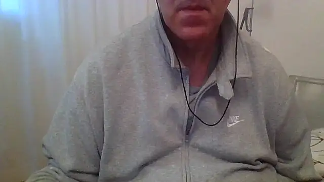 ANONIMO7735 online show from 04/18/26, 04:59