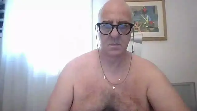 Snapshot of ANONIMO7735 chatting on 07/06/26, 03:03 ANONIMO7735 online show from 07/06/26, 03:03