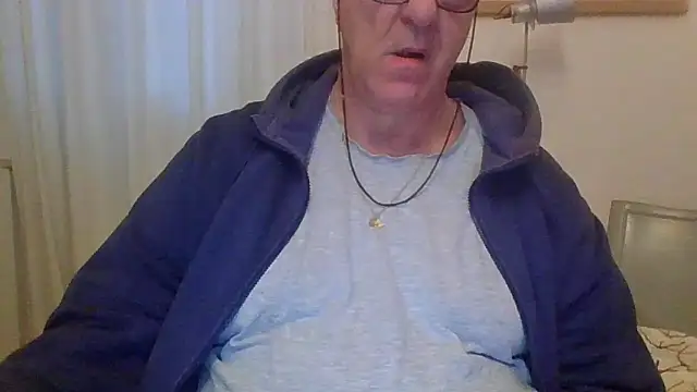 ANONIMO7735 online show from 10/28/25, 05:18