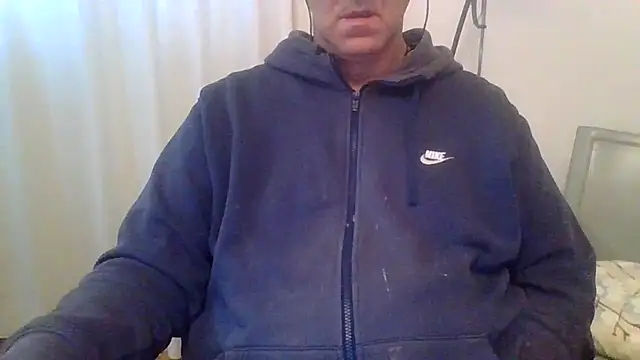 Snapshot of ANONIMO7735 chatting on 03/23/26, 06:24 ANONIMO7735 online show from 03/23/26, 06:24