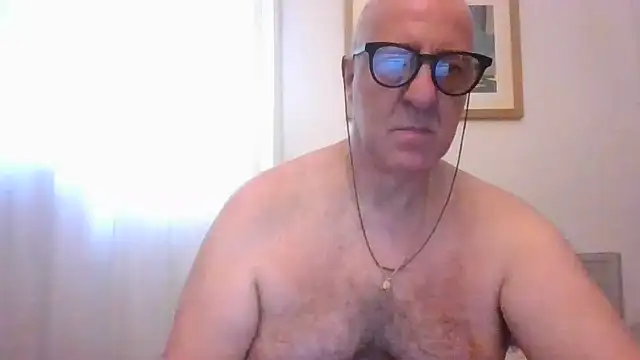 Snapshot of ANONIMO7735 chatting on 06/26/26, 05:19 ANONIMO7735 online show from 06/26/26, 05:19