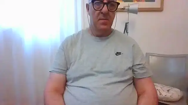 Snapshot of ANONIMO7735 chatting on 06/26/26, 05:13 ANONIMO7735 online show from 06/26/26, 05:13