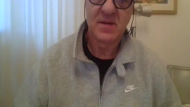 Snapshot of ANONIMO7735 chatting on 04/08/26, 05:42 ANONIMO7735 online show from 04/08/26, 05:42