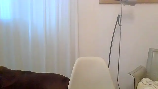 Snapshot of ANONIMO7735 chatting on 04/06/26, 04:57 ANONIMO7735 online show from 04/06/26, 04:57