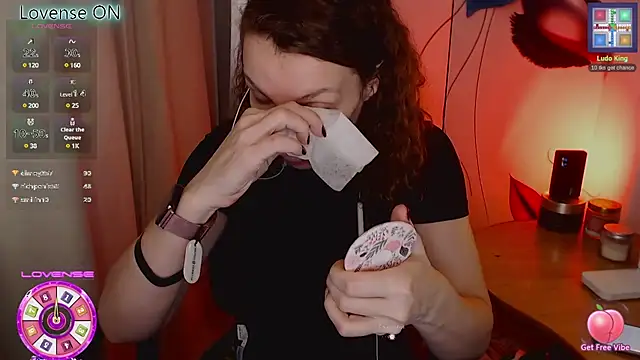 JohansonKatie online show from 02/25/25, 11:21