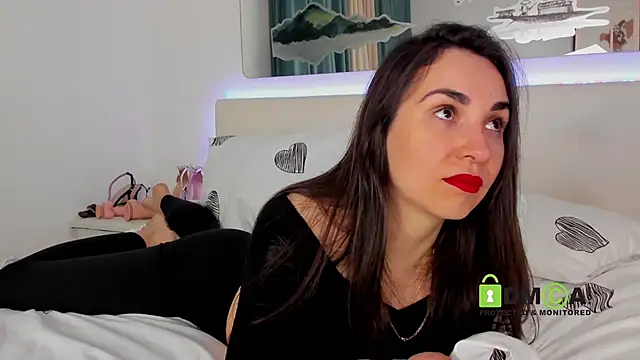 SonyaParadise online show from 10/27/25, 09:32