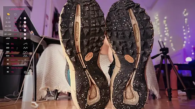 Snapshot of davey_ebash chatting on 03/20/26, 05:47 davey ebash online show from 03/20/26, 05:47